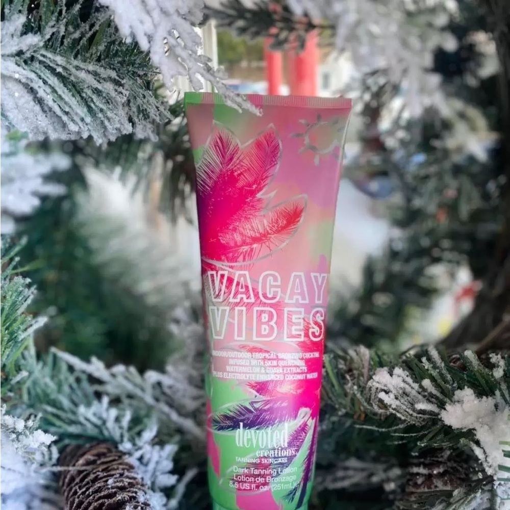 Devoted Creations Vacay Vibes! Bundle with another lotion to receive a discount!